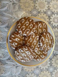 печенье с изюмом и кардамоном